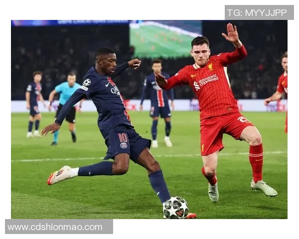 友谊赛精彩对决巴黎圣日耳曼与本菲卡激战成平局红牌事件引发全场热议