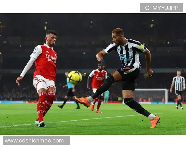 英超焦点战波尔图与AC米兰激战成平局转会传闻引发热议